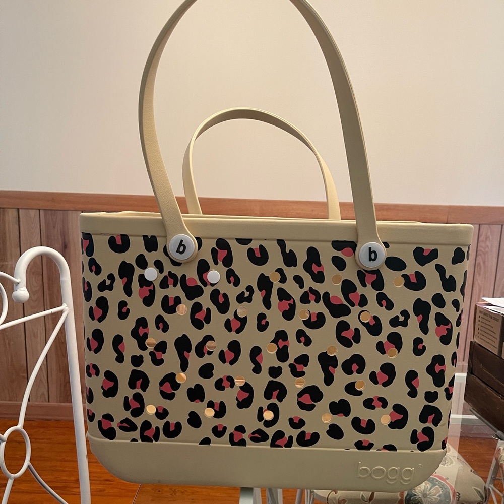 Leopard print Bogg Bag